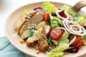 Salad trộn gà - món ăn vừa đủ dinh dưỡng vừa ngon